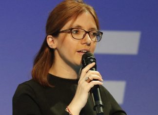 Aurore Bergé défend la suppression d’un nouveau jour férié (détail) Aurore Bergé défend la suppression d'un nouveau jour férié (détail)