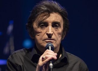 Dick Rivers est mort, le rocker « made in France » Dick Rivers est mort, le rocker "made in France"