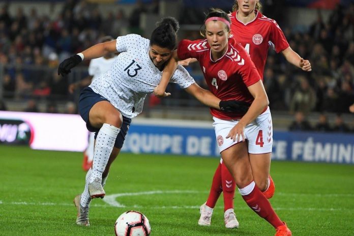 Football féminin, France - Danemark : Les Bleues ont largement battu (4-0) le Danemark