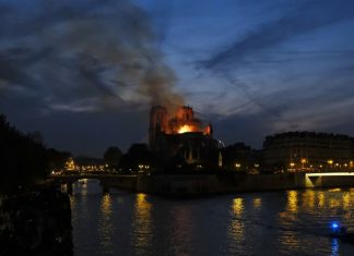 Incendie à Notre-Dame de Paris : Ce que l’on sait, ce mardi matin Incendie à Notre-Dame de Paris : Ce que l'on sait, ce mardi matin