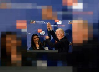 Joe Biden accusé d’un baiser déplacé (détail) Joe Biden accusé d'un baiser déplacé (détail)