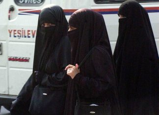 Le Sri Lanka interdit le niqab après les attaques (détail) Le Sri Lanka interdit le niqab après les attaques (détail)