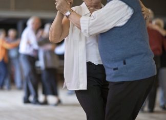 L’espérance de vie a augmenté de 5 ans et demi (détail) L'espérance de vie a augmenté de 5 ans et demi (détail)