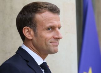 90 personnalités demande à Macron d’agir dans une tribune 90 personnalités demande à Macron d'agir dans une tribune
