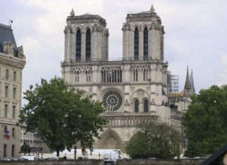 Attentat raté de Notre-Dame de Paris : Lourdes condamnations (détail) Attentat raté de Notre-Dame de Paris : Lourdes condamnations (détail)