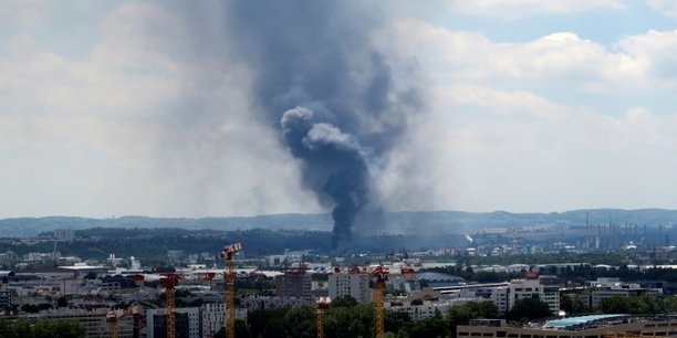 Incendie de l'usine Lubrizol: 4.252 tonnes de produits ont brûlé