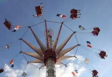 Loire : Une jeune femme tuée dans un accident de manège Loire : Une jeune femme tuée dans un accident de manège