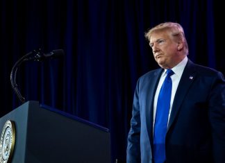 Washington : droits de douane sur l’Union Européenne entrent en vigueur Washington : droits de douane sur l'Union Européenne entrent en vigueur