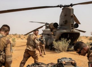 Accident d’hélicoptère : Treize militaires français tués au Mali Accident d'hélicoptère : Treize militaires français tués au Mali