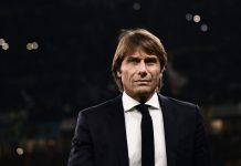 Antonio Conte menacé de mort (détail) Antonio Conte menace de mort (détail)