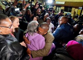 États-Unis : Trois hommes innocentés après 36 ans en prison chacun États-Unis : Trois hommes innocentés après 36 ans en prison chacun