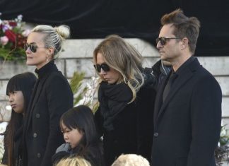 Héritage de Johnny Hallyday : une dette de 30 millions envers le fisc Héritage de Johnny Hallyday : une dette de 30 millions envers le fisc