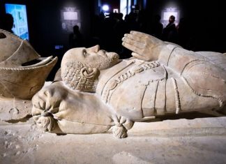 Le tombeau de Montaigne va être ouvert cette semaine (détail) Le tombeau de Montaigne va être ouvert cette semaine (détail)