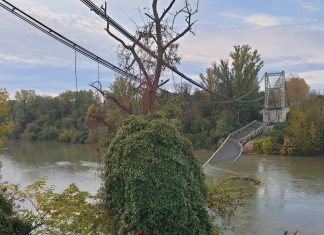 Toulouse : un pont s’effondre à Mirepoix-sur-Tarn, au moins un mort Toulouse : un pont s'effondre à Mirepoix-sur-Tarn, au moins un mort