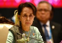 «Génocide» rohingya: Aung San Suu Kyi défend la Birmanie (détail) «Génocide» rohingya: Aung San Suu Kyi défend la Birmanie (détail)