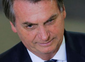 Jair Bolsonaro hospitalisé après un accident domestique Jair Bolsonaro hospitalisé après un accident domestique