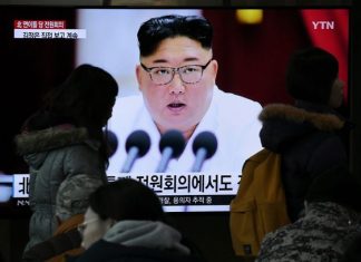 Kim Jong-un reconnaît que la situation économique est «grave» (détail) Kim Jong-un reconnaît que la situation économique est «grave» (détail)