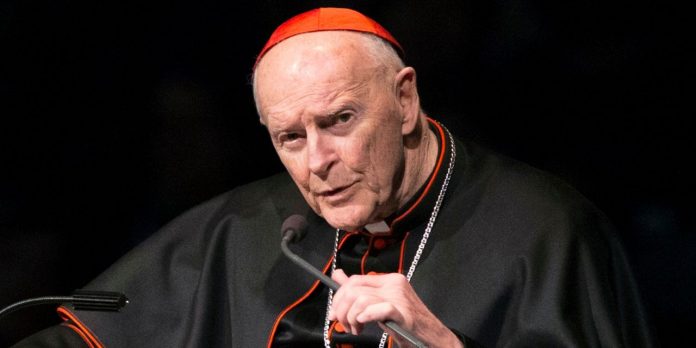 L'ex-cardinal McCarrick défroqué a versé 600.000 dollars (détail)
