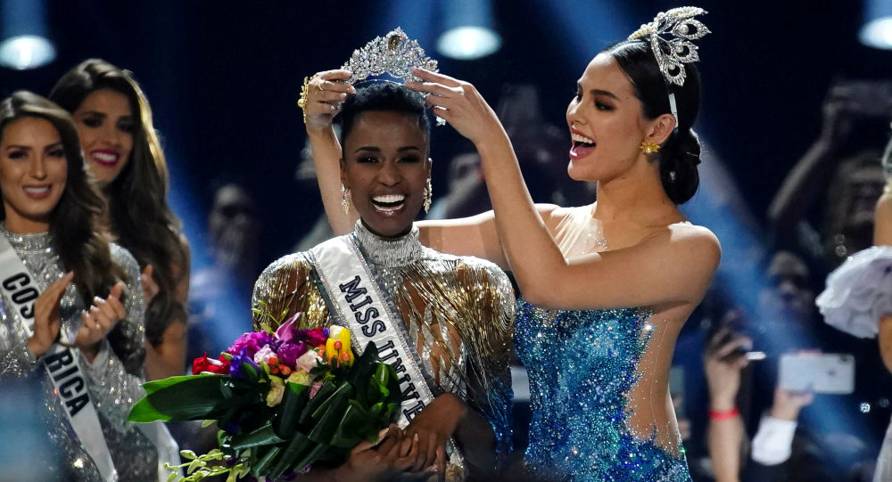Miss Afrique du Sud sacrée Miss Univers 2019 (détail)