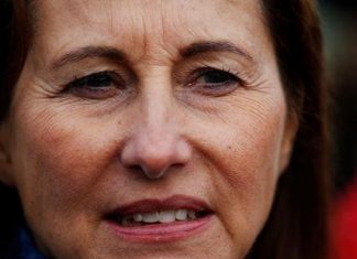 Ségolène Royal porte plainte pour diffamation (détail) Ségolène Royal porte plainte pour diffamation (détail)