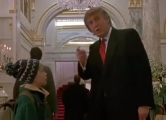 Trump, coupé dans « Maman, j’ai encore raté l’avion » (détail) Trump, coupé dans « Maman, j'ai encore raté l'avion » (détail)