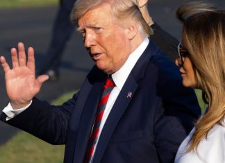 Trump critiqué pour ses dépenses faramineuses de golf (détail) Trump critiqué pour ses dépenses faramineuses de golf (détail)