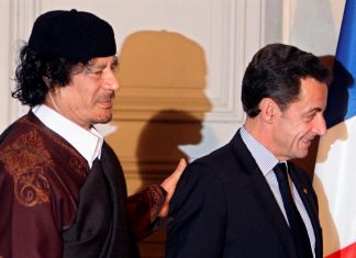 Un proche de Sarkozy soupçonné d’avoir reçu 440 000 euros d’argent libyen Un proche de Sarkozy soupçonné d'avoir reçu 440 000 euros d'argent libyen