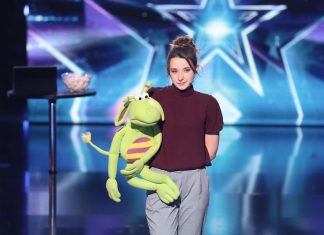 Victoire de Capucine à La France a un incroyable talent (détail) Victoire de Capucine à La France a un incroyable talent (détail)