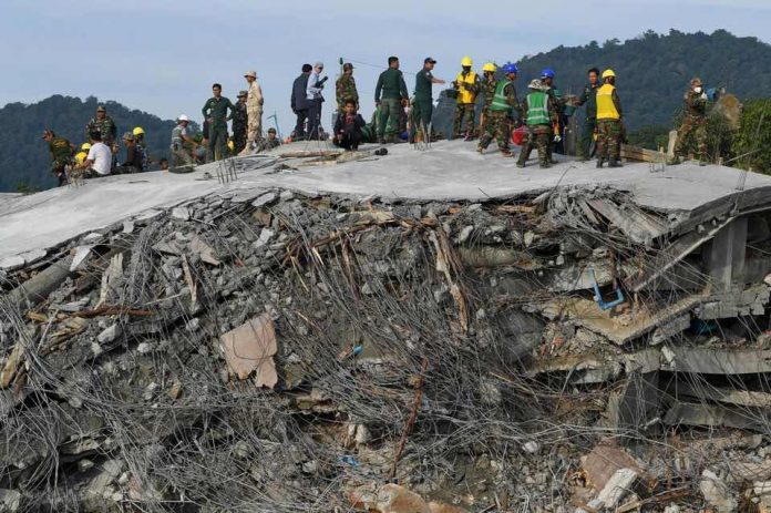 Effondrement d'un hôtel en construction dans le Sud du Cambodge