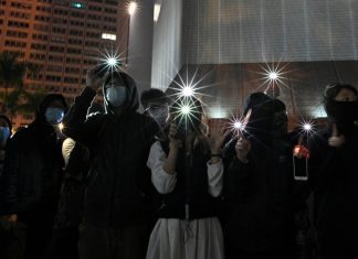 Hong Kong : Une grande manifestation pour le Nouvel An Hong Kong : Une grande manifestation pour le Nouvel An