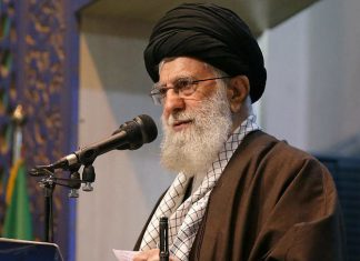 Iran: le guide suprême doit présider la grande prière hebdomadaire (détail) Iran: le guide suprême doit présider la grande prière hebdomadaire (détail)