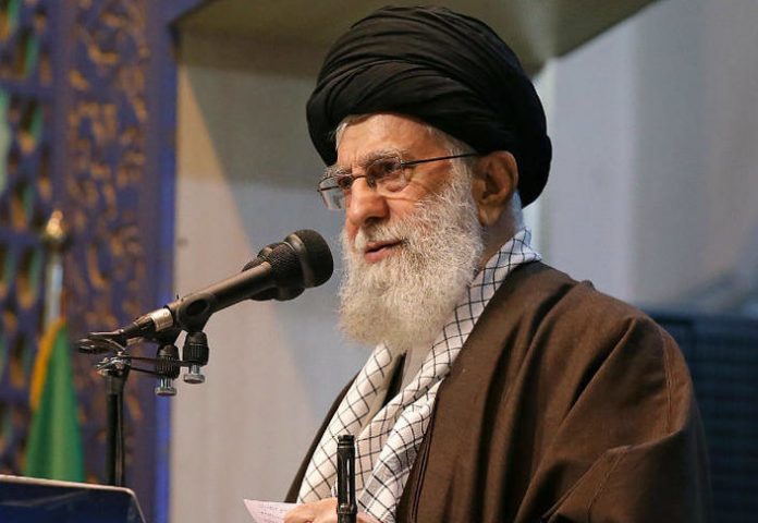 Iran: le guide suprême doit présider la grande prière hebdomadaire (détail)