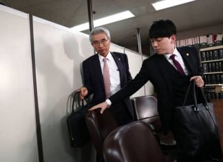 Les avocats japonais de Carlos Ghosn jettent l’éponge Les avocats japonais de Carlos Ghosn jettent l'éponge