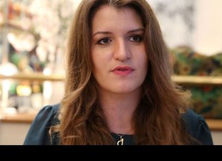 Marlène Schiappa prise à partie lors d’une réunion publique (détail) Marlène Schiappa prise à partie lors d'une réunion publique (détail)