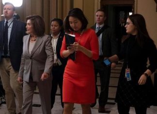 Nancy Pelosi prévoit d’envoyer l’acte d’accusation de Trump au Sénat Nancy Pelosi prévoit d'envoyer l'acte d'accusation de Trump au Sénat