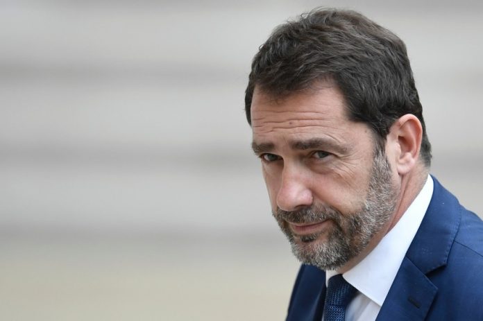 Christophe Castaner saisit la justice contre l'ex-élue LaREM (détail) Christophe Castaner saisit la justice contre l'ex-élue LaREM (détail)