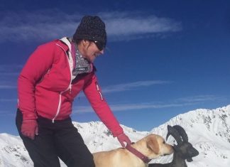 Claudine Emonet accuse un entraîneur d’agressions sexuelles (détail) Claudine Emonet accuse un entraîneur d’agressions sexuelles (détail)