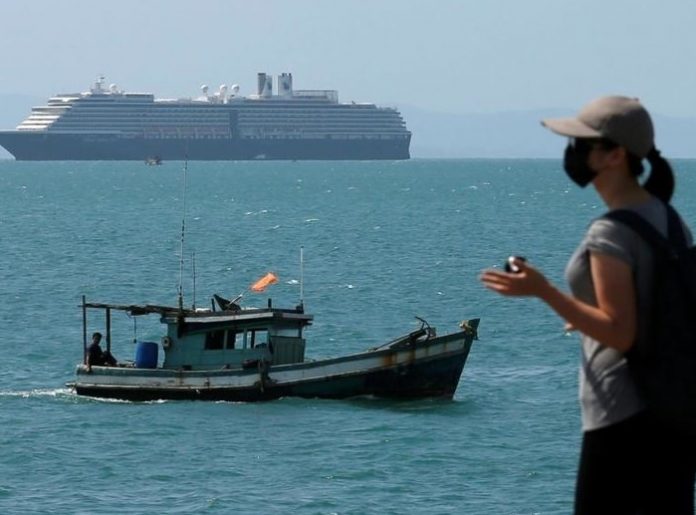 Coronavirus - un Français testé positif sur le paquebot (détail) Coronavirus : un Français testé positif sur le paquebot (détail)