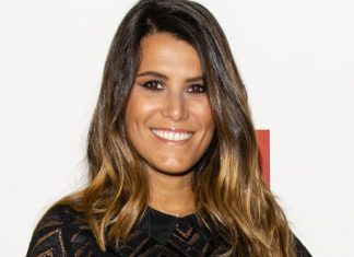 CSA: C8 reçoit une amende pour la diffusion de photos dénudées de Karine Ferri CSA: C8 reçoit une amende pour la diffusion de photos dénudées de Karine Ferri