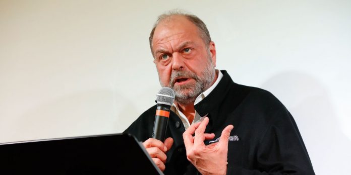 Dupond-Moretti va demander à Macron l'asile politique pour Assange (détail)