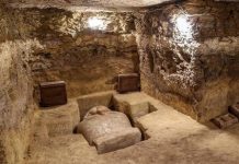 Égypte: Tombes de prêtres des dieux Thot et Horus découvertes Égypte: Tombes de prêtres des dieux Thot et Horus découvertes