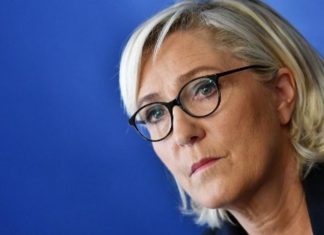 Le Rassemblement national attaqué en justice en Russie (détail) Le Rassemblement national attaqué en justice en Russie (détail)