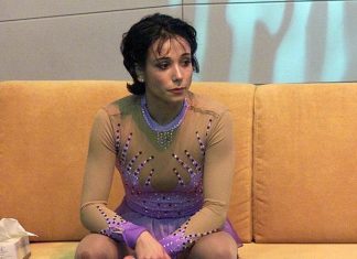 L’ex-entraîneur de Sarah Abitbol lui présente ses excuses (détail) L'ex-entraîneur de Sarah Abitbol lui présente ses excuses (détail)