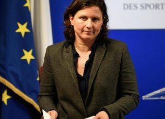 Roxana Maracineanu demande la démission de Didier Gailhaguet Roxana Maracineanu demande la démission de Didier Gailhaguet