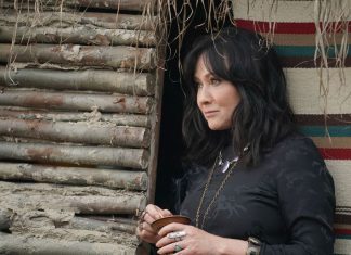 Shannen Doherty annonce la rechute de son cancer (Vidéo) Shannen Doherty annonce la rechute de son cancer (détail)