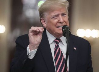 Trump annonce la mort du chef d’Al-Qaïda au Yémen (détail) Trump annonce la mort du chef d'Al-Qaïda au Yémen (détail)