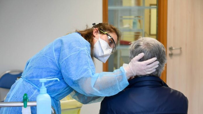 Actualités Coronavirus : 12 612 cas et 450 décès en France