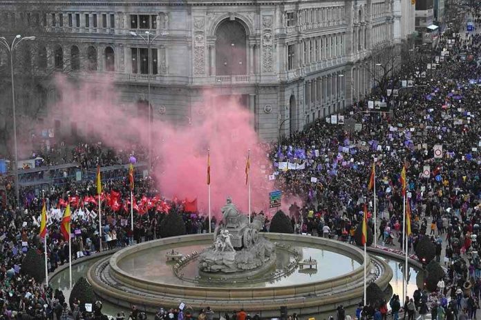 Au Chili, marée humaine pour les droits de femmes (détail)