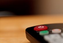 Canal+ en clair pendant le confinement fait grincer des dents TF1, pas le CSA Canal+ en clair pendant le confinement fait grincer des dents TF1, pas le CSA