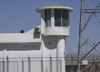 Chine: De grandes marques liées au travail forcé des Ouïghours Chine: De grandes marques liées au travail forcé des Ouïghours